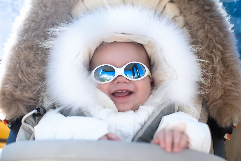 Children Should Wear Sunglasses in the Winter – Children's Medical